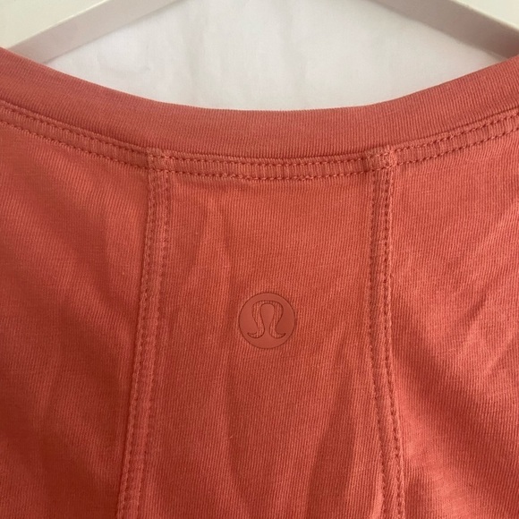 LULULEMON Muscle Love Crop Tank
Top Orange Coral Size Small - Picture 8 of 9